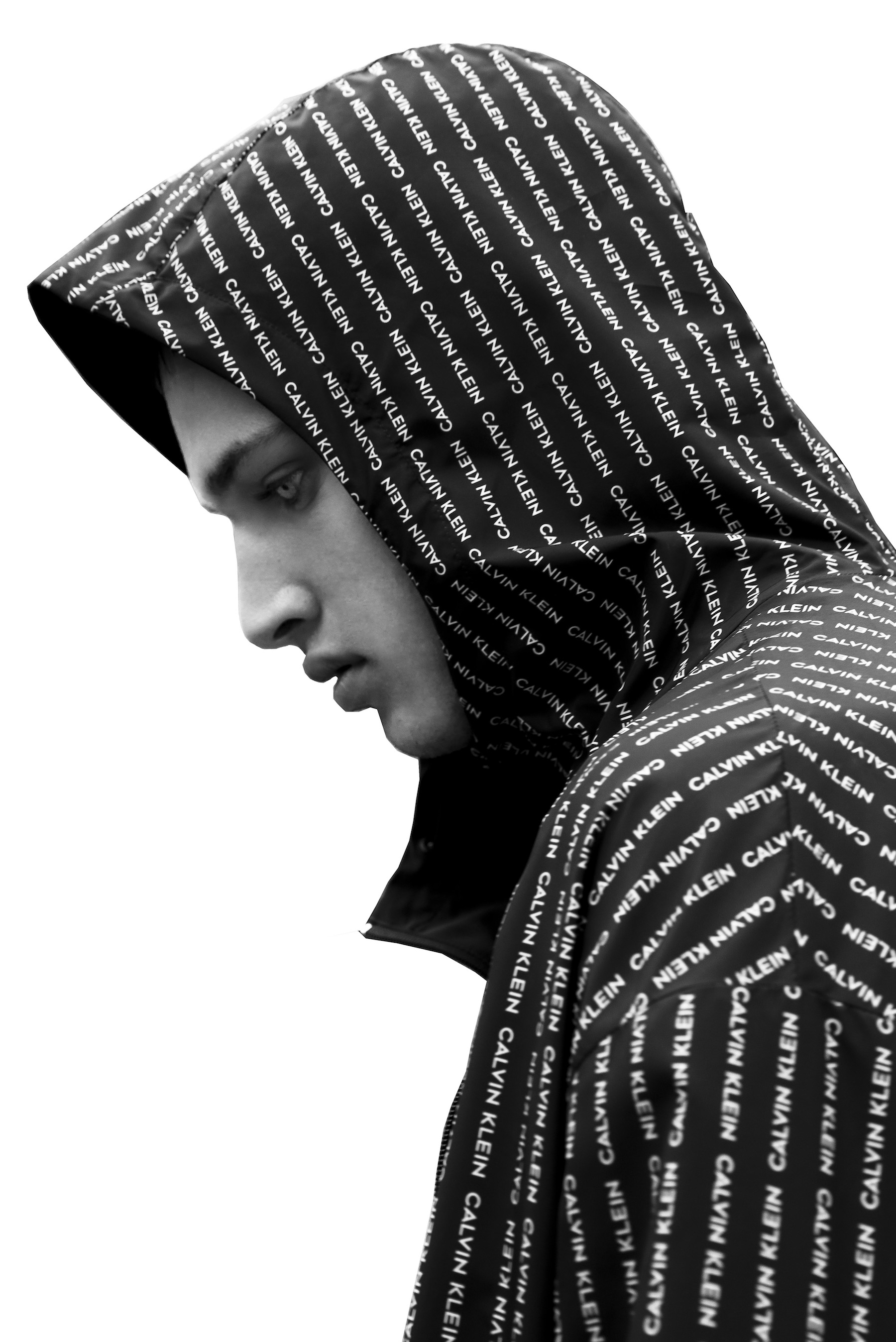 Line up, Line up fashion editorial - logo hoodie