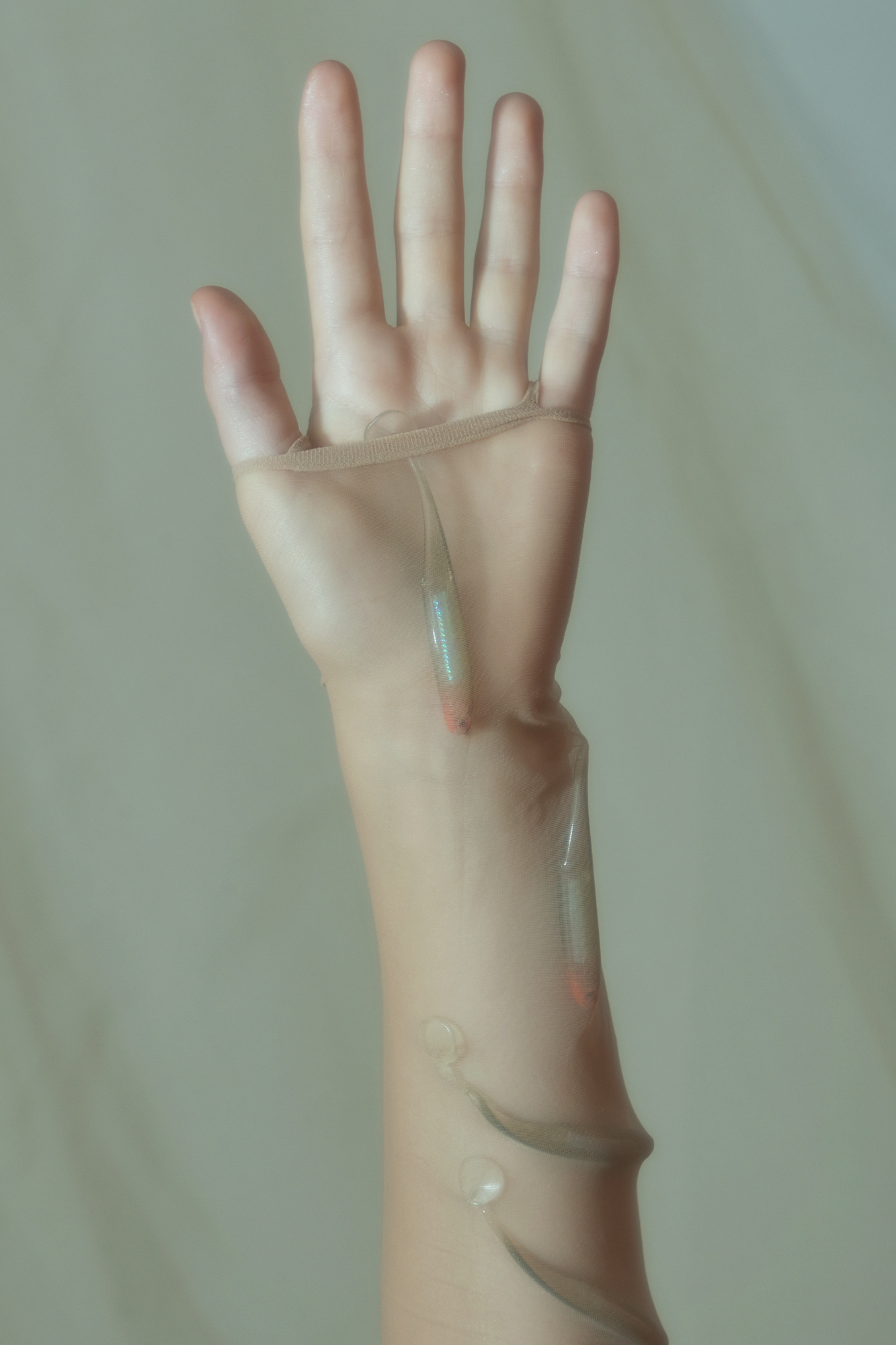 Mermaid beauty editorial - hand