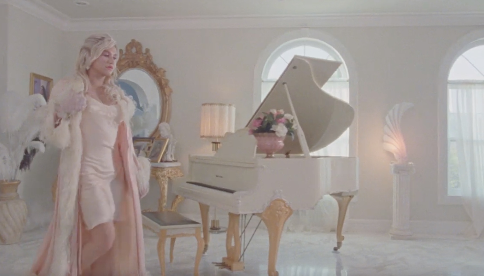 Kesha Raising Hell Mansion Rich