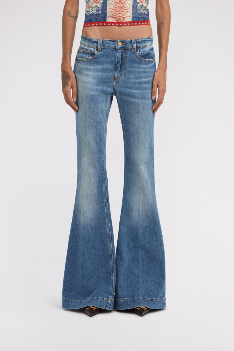 Get the look: Everyone and their mum wants Kendrick’s jeans