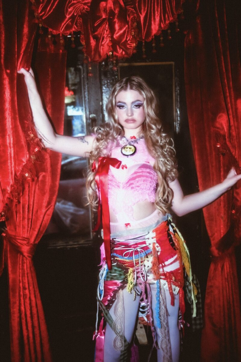 Raegan’s Guide to New York and Being A Theatre Pop Princess