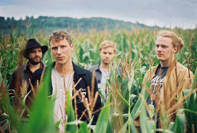 Video Premiere: Palace – 