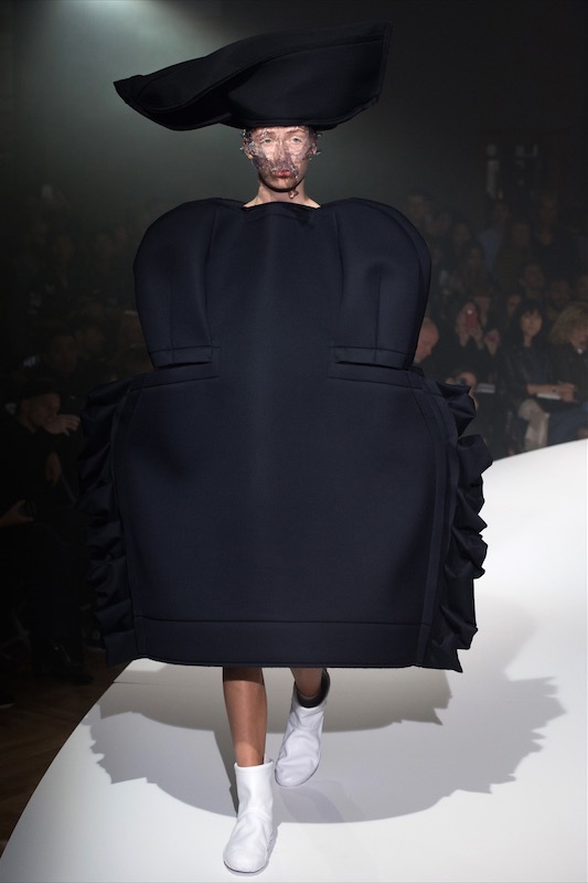 COMME des GARÇONS フランス グラン COMME des GARCONS Universe of Fashion France Grand