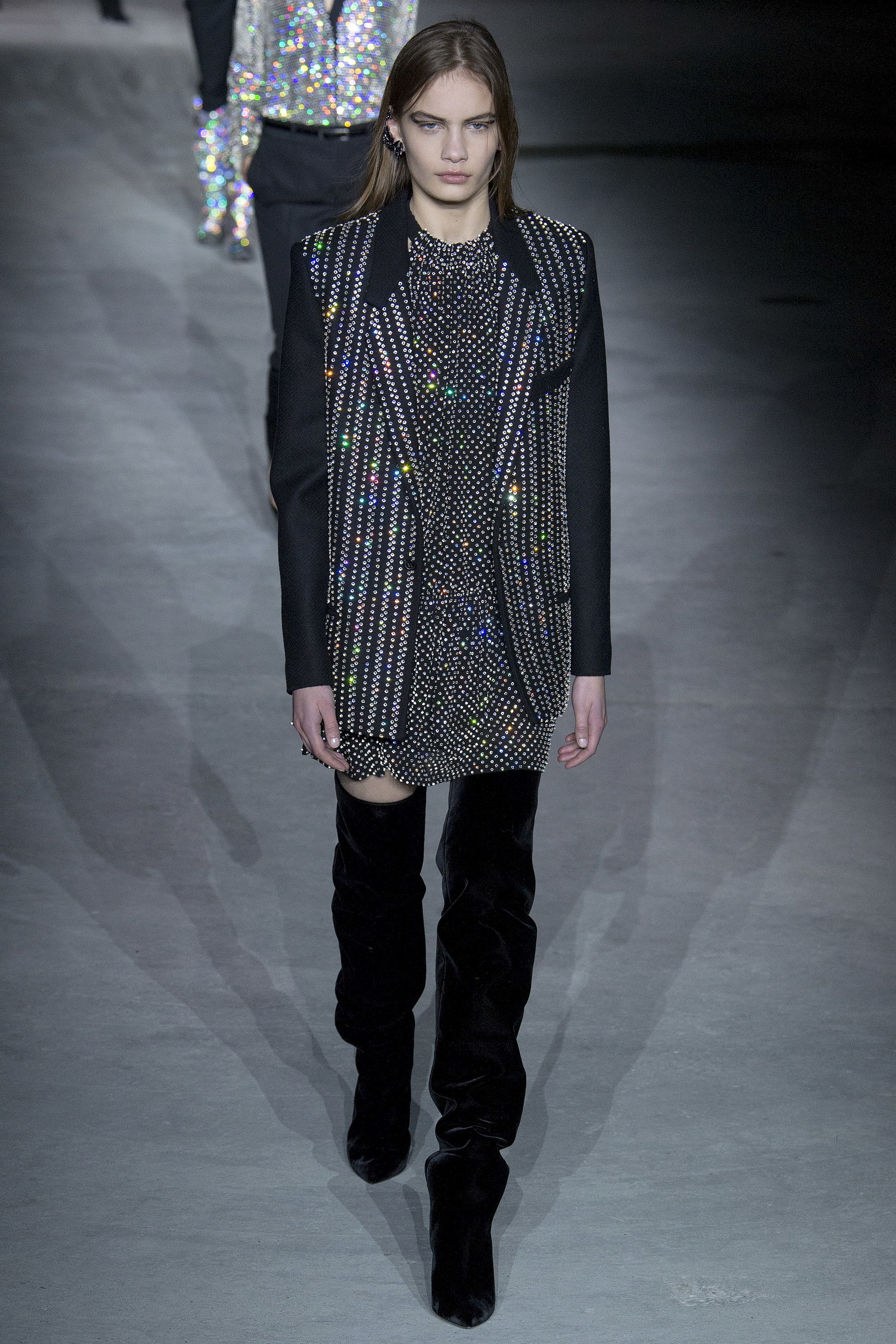 Saint Laurent Paris AW17 ロングストール PFW: Saint Laurent Paris