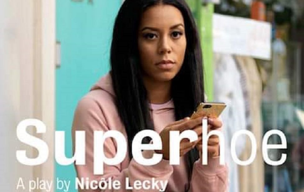 Superhoe Nicôle Lecky show