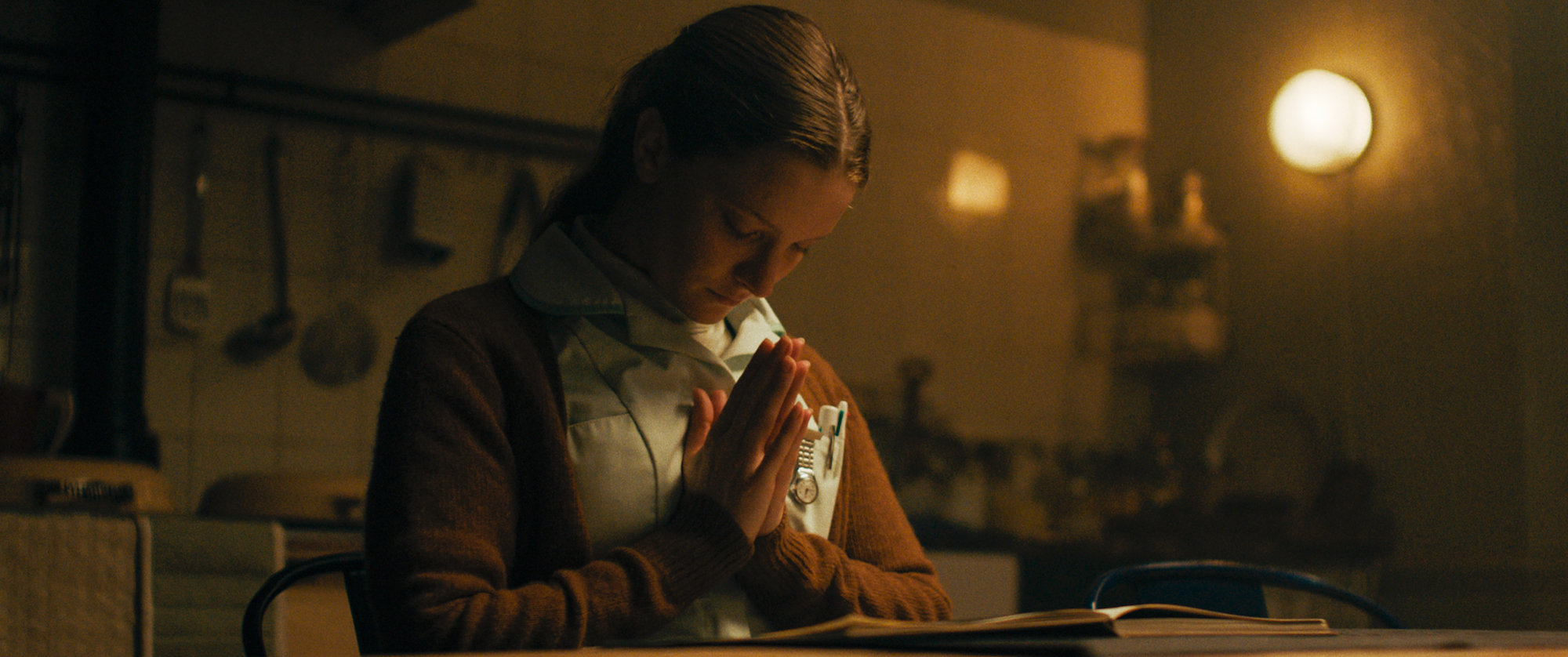 Morfydd Clark in Saint Maud still praying – Wonderland