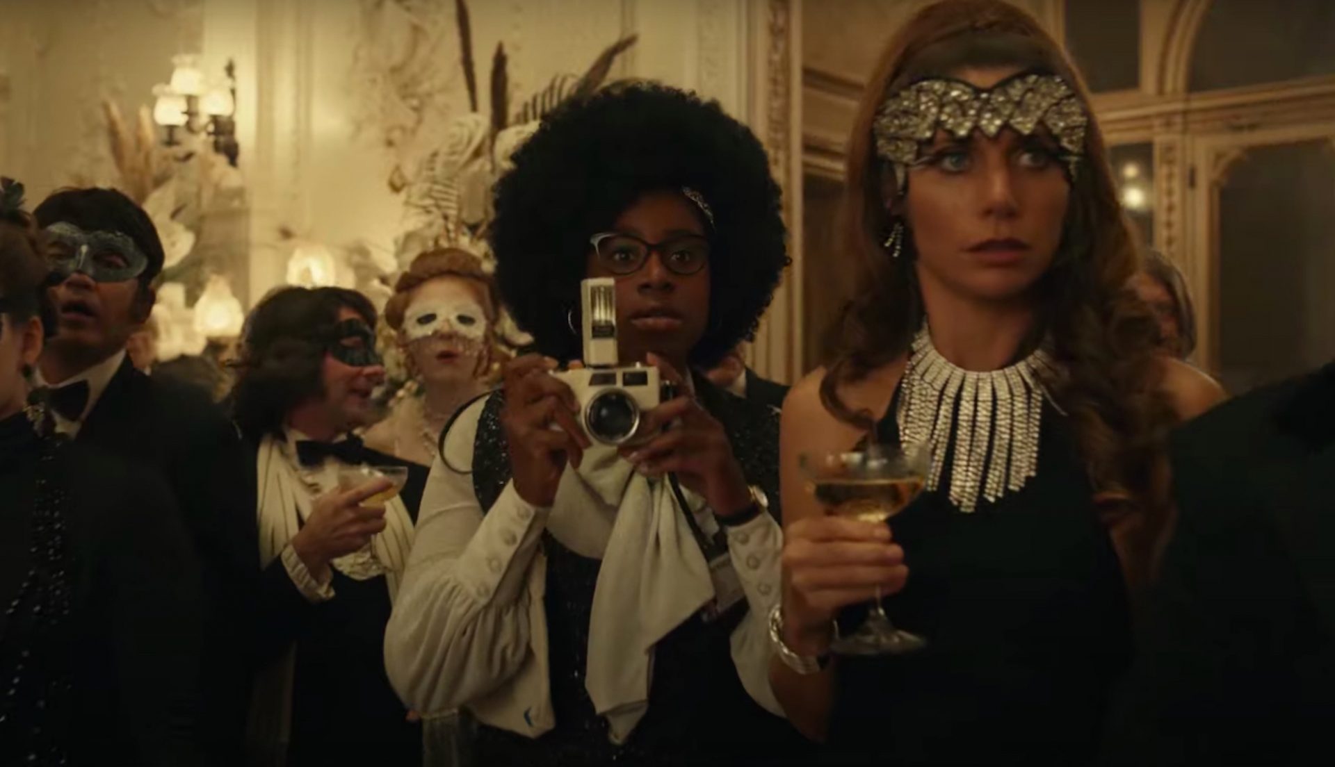 Cruella cast camera Wonderland