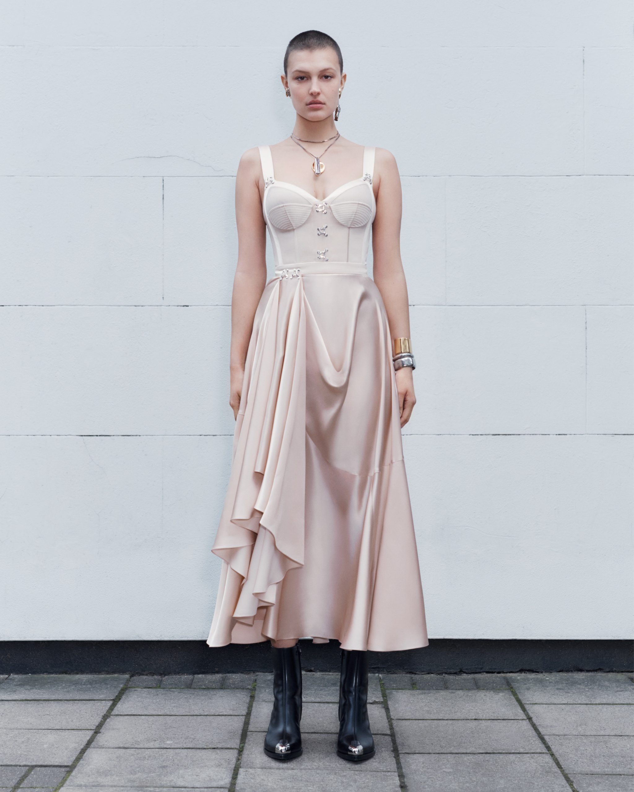 Alexander McQueen Unveils Their Pre-Autumn/Winter 22 Capsule