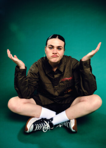 London-based singer IZZA tackles online angst in new track 