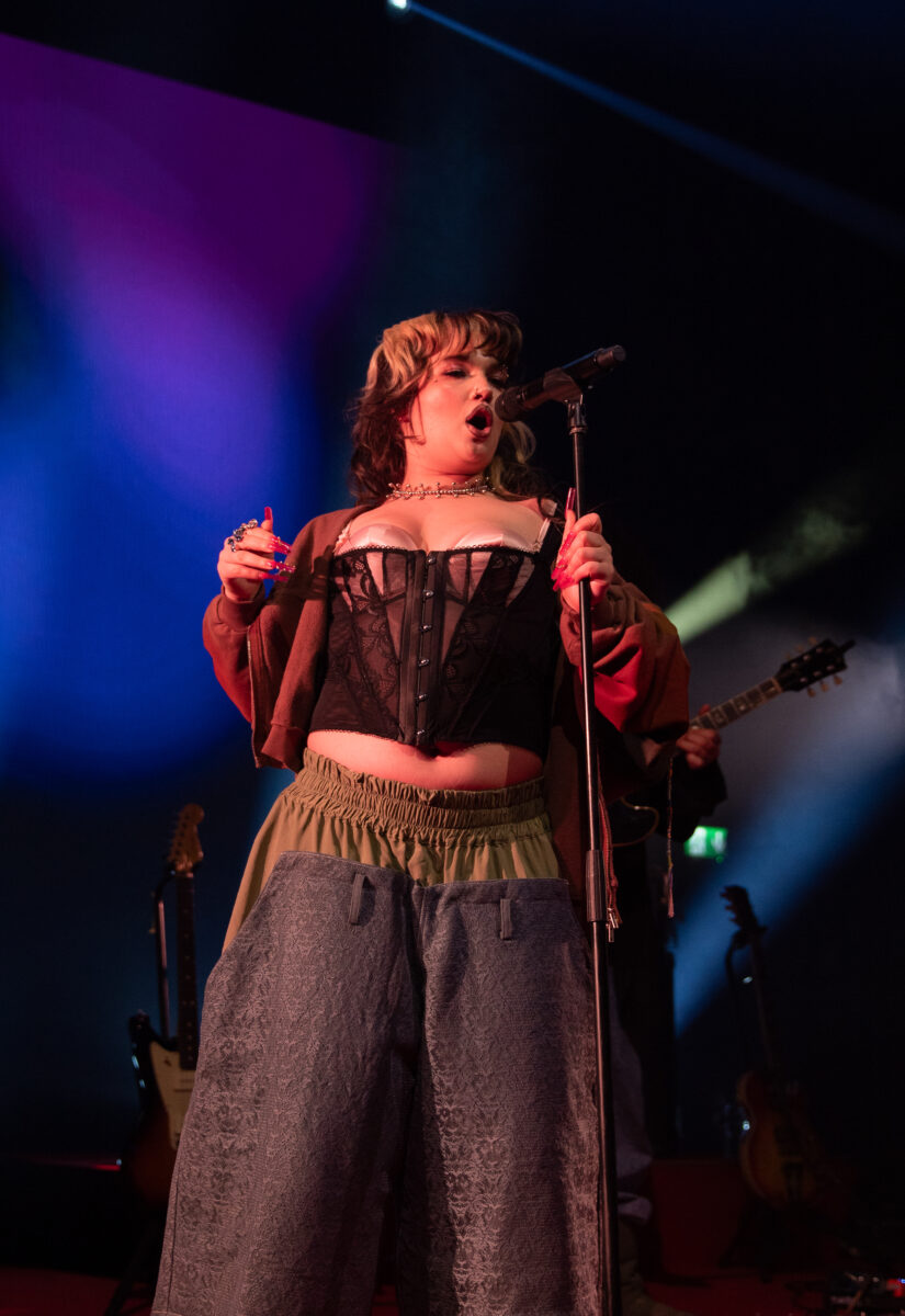 Photo Diaries: Lola Young @ Kentish Town Forum