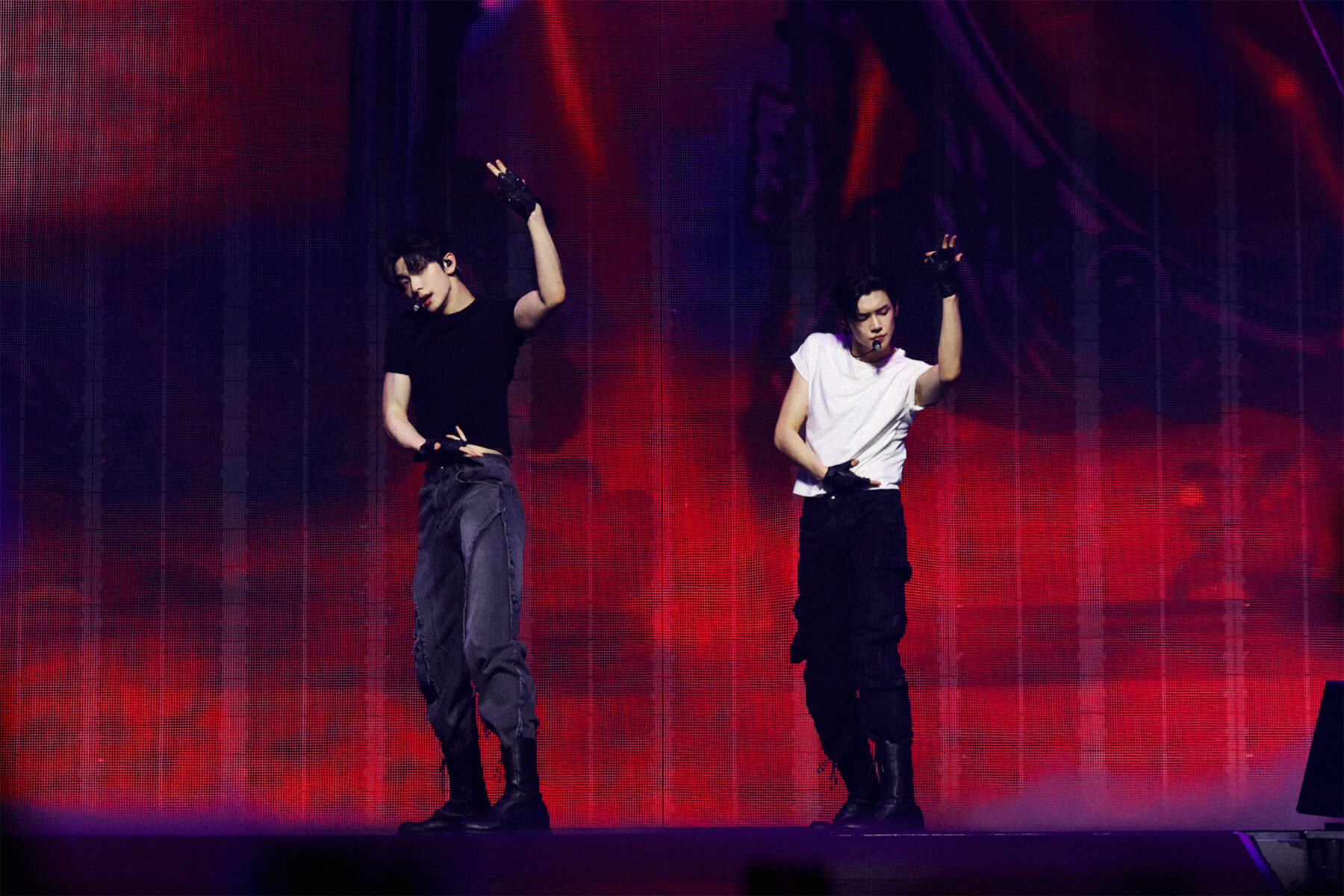 TOMORROW × TOGETHER Turn Waiting Into Magic in Europe