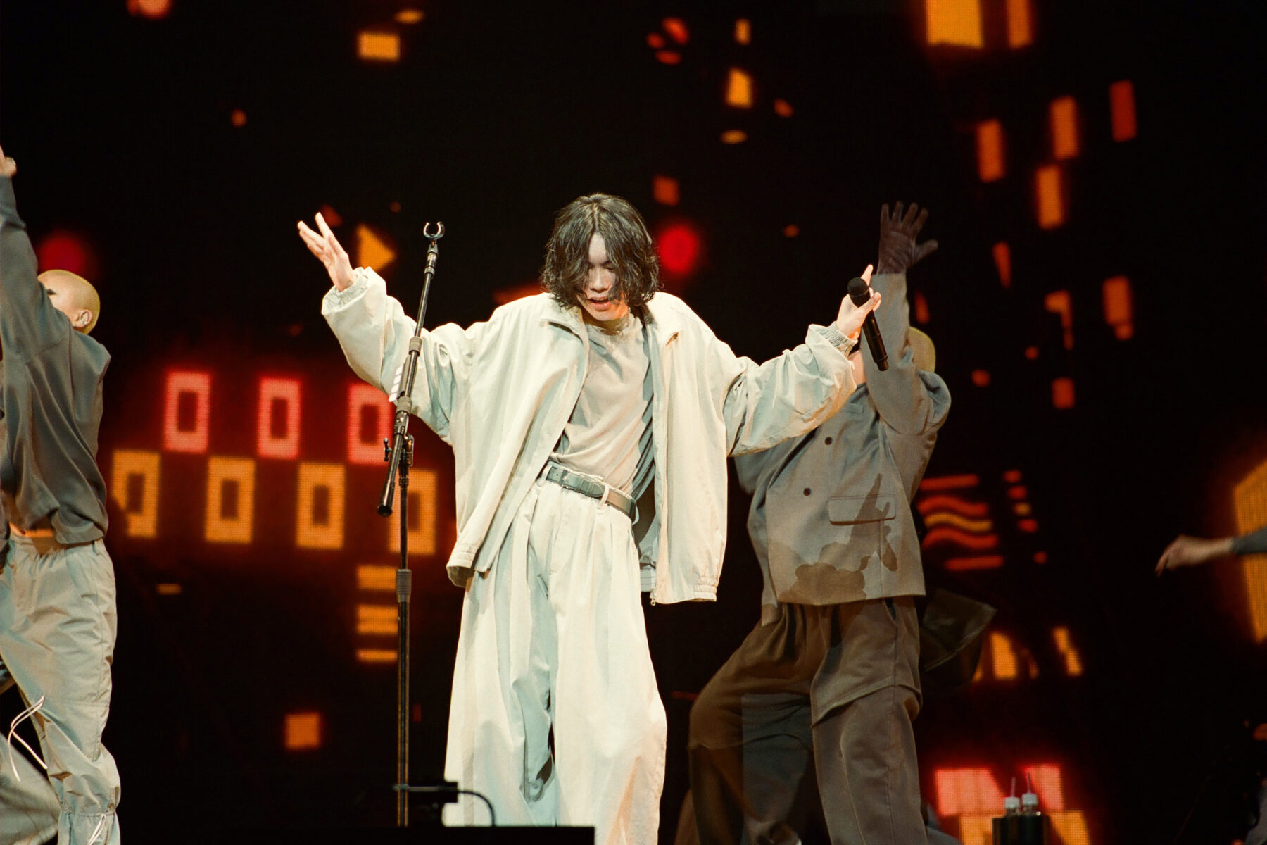 Copy-of-TOUR_JUNK_live14-