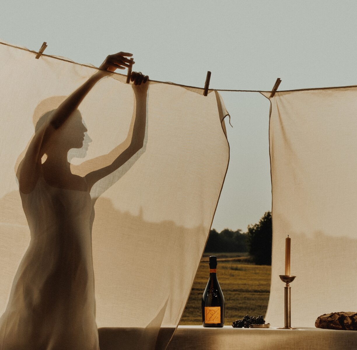 Simon Porte Jacquemus Loves Veuve Clicquot