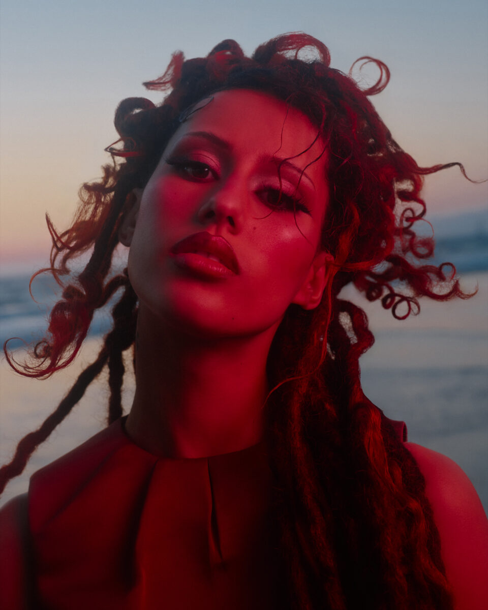 「この音楽のいくつかはおとぎ話の魔法を持っている」：Absolutely