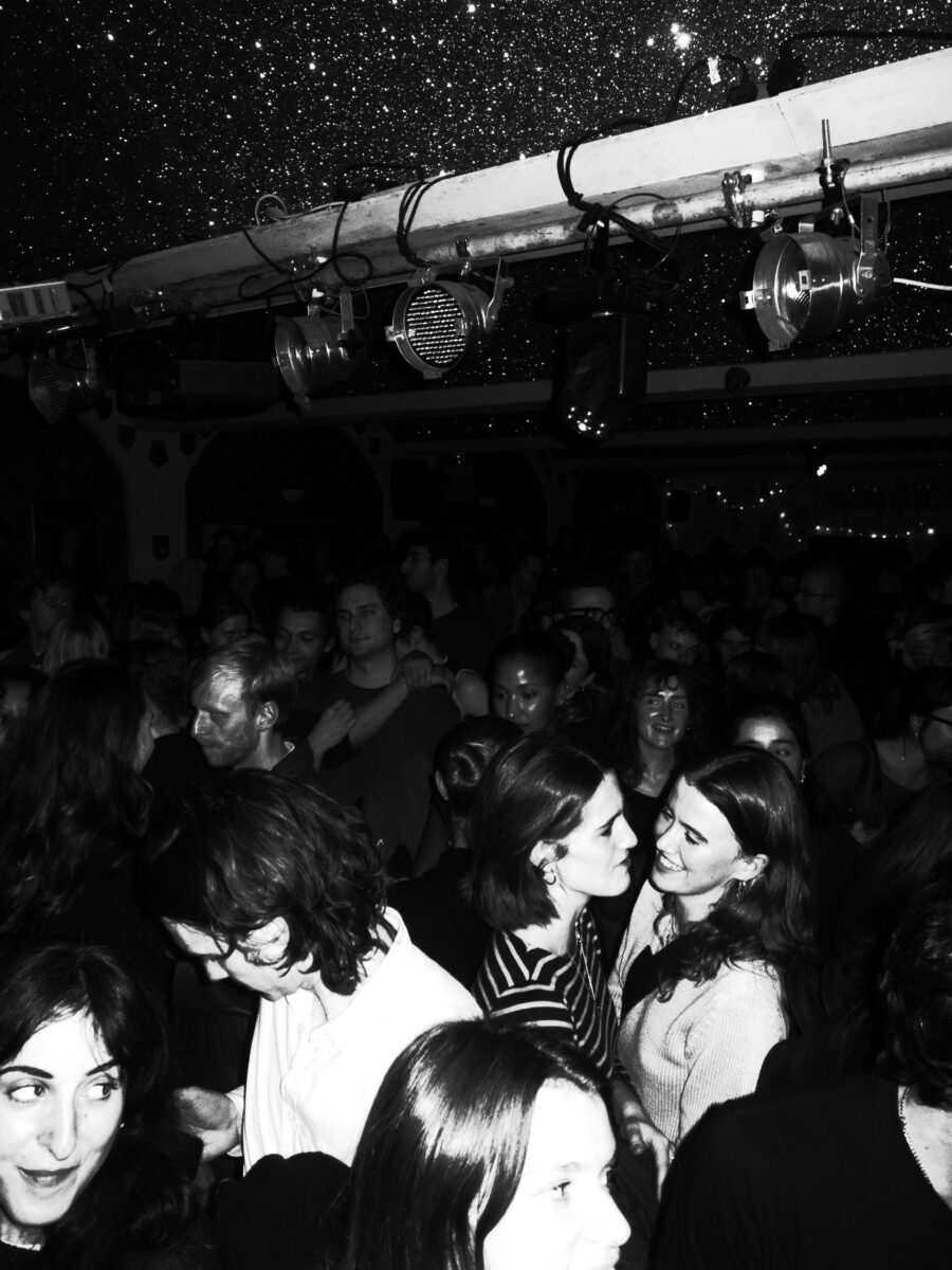 The Vacant Vivacity of Smerz