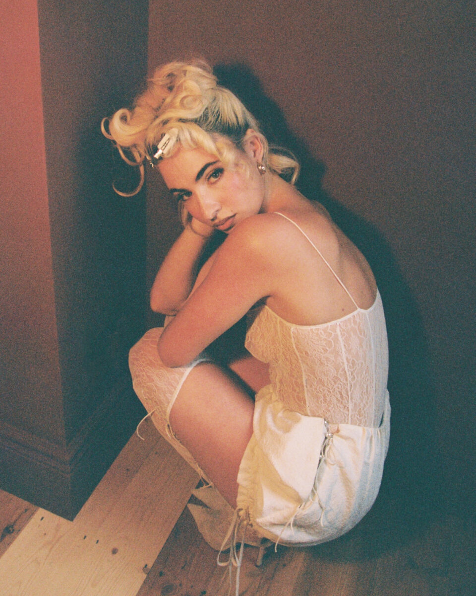 Sofia and the Antoinettesの制作