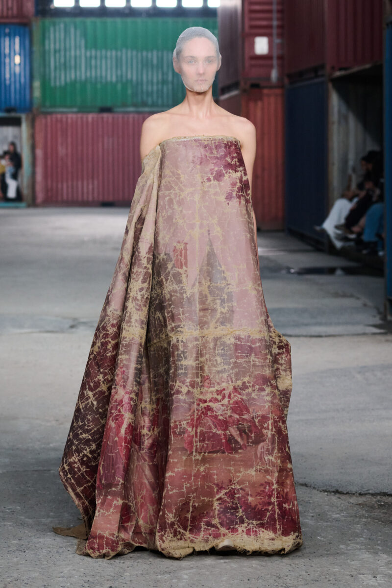 Handle with care: Glenn Marten’s Porcelain AW26 Maison Margiela