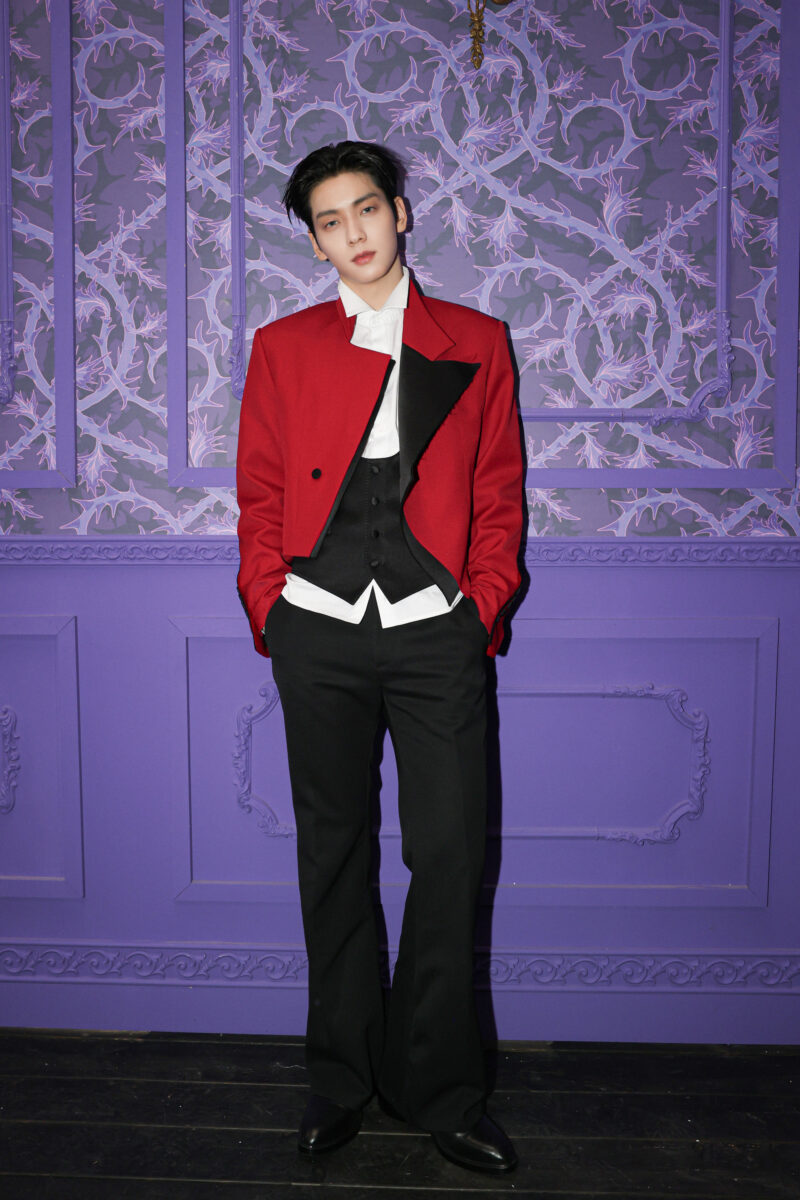 TOMORROW × TOGETHER:  In Stillness, Always Together