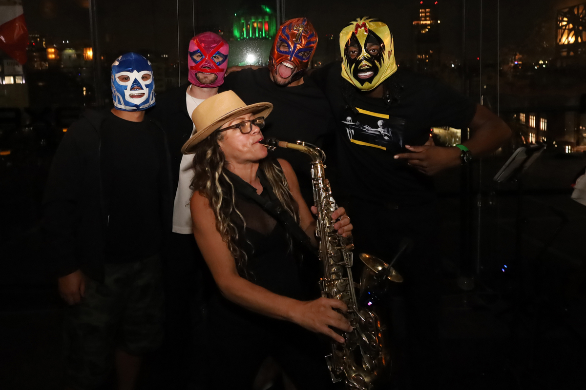 Aromas, Anthems and Arenas:  A Trip To Mexico City