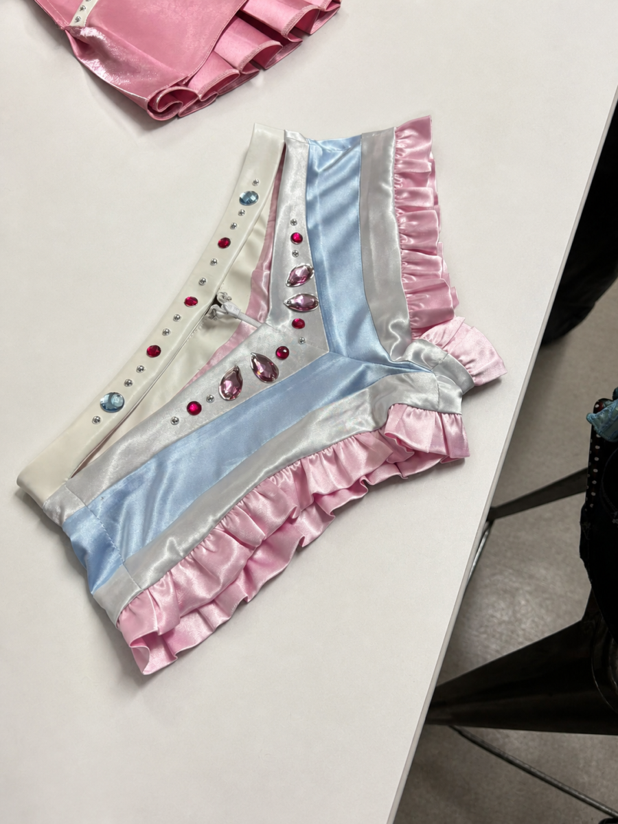Has KATSEYE nailed the pop star look?