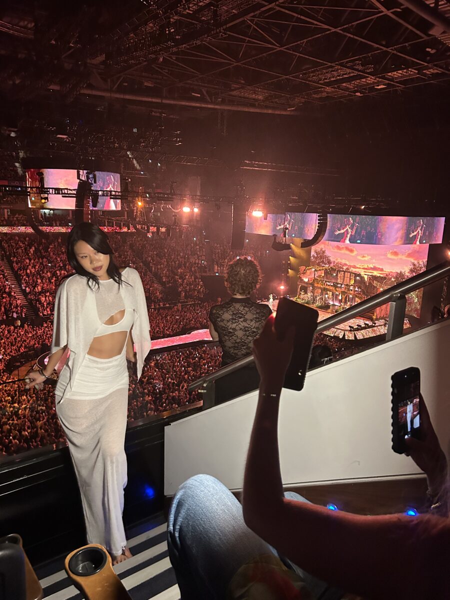 I spent the night with Ariana and fell in love with pop again