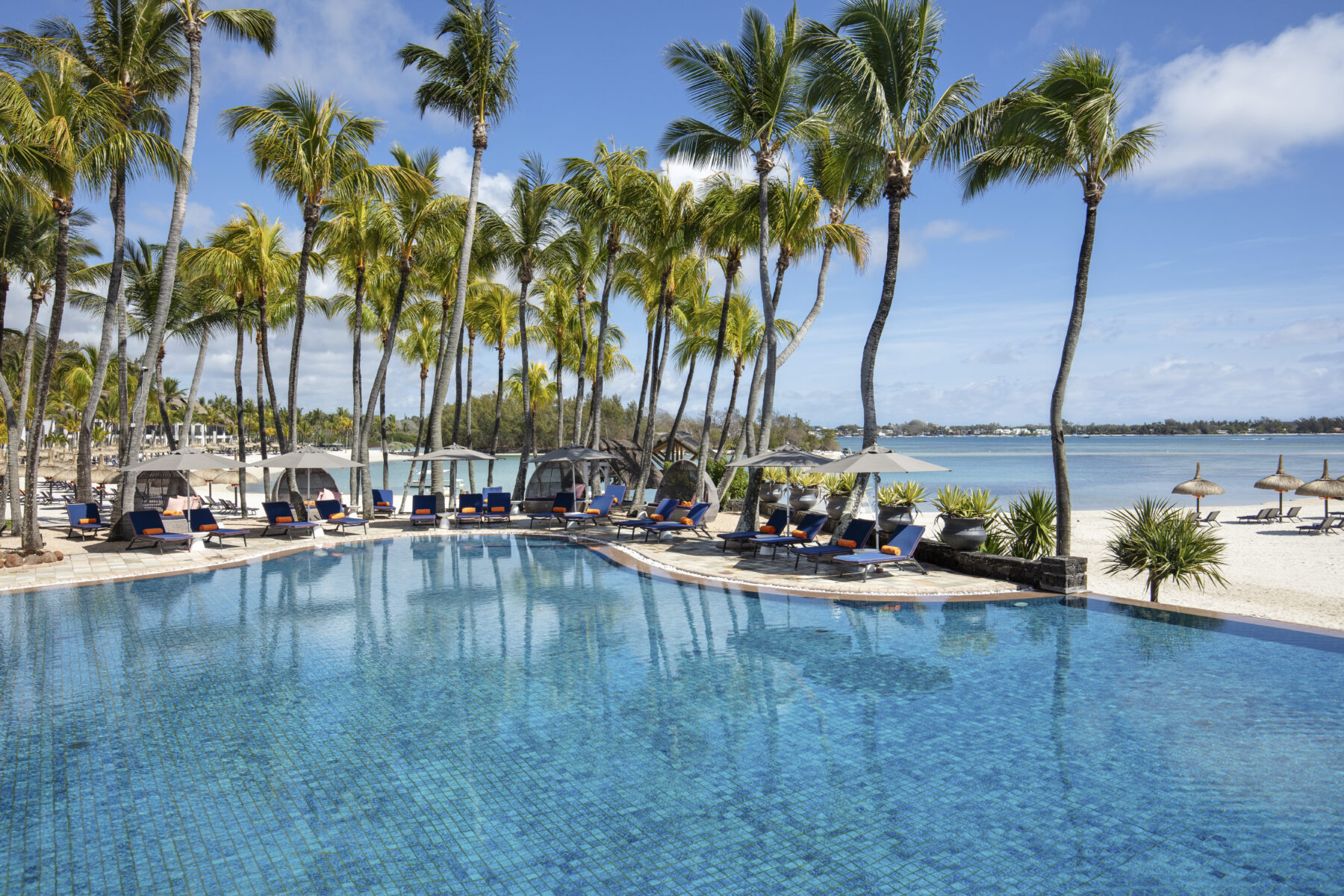 Need to disappear? Shangri-La Le Touessrok has a room for that